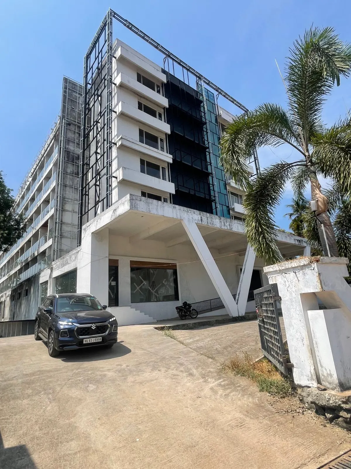 Airport Grande Hotel And Suites - project image 2