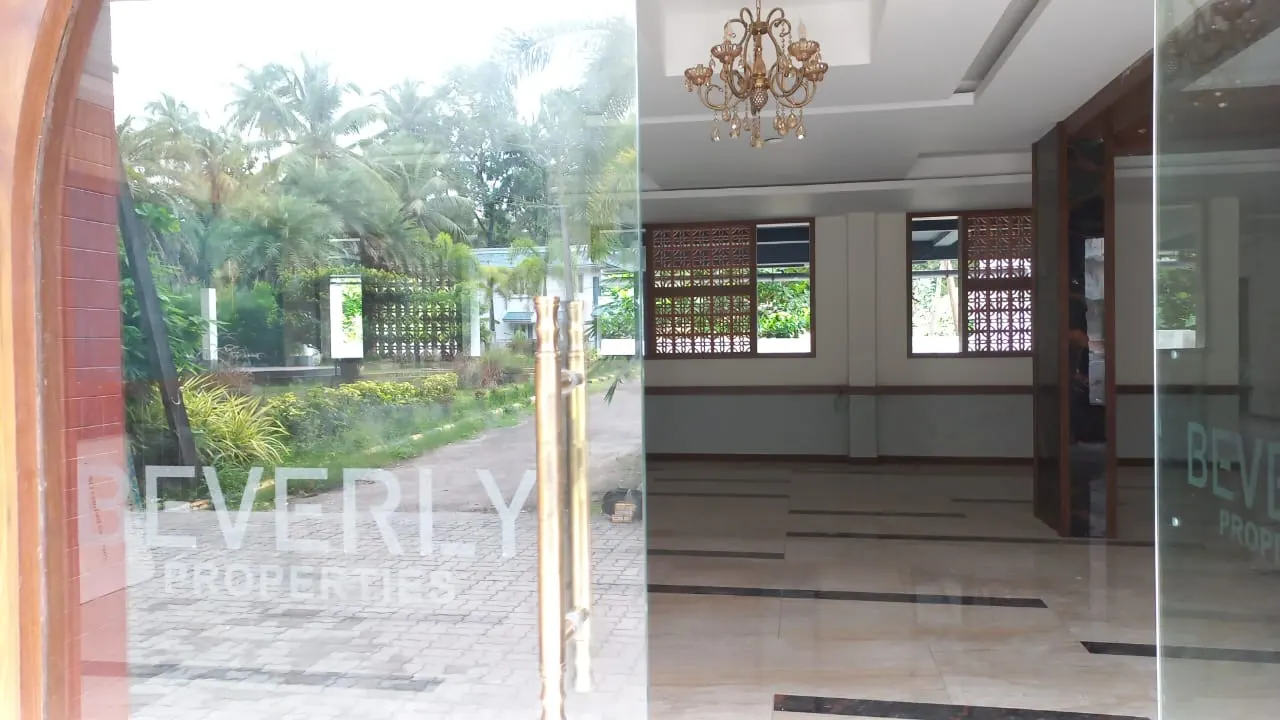 Beverly Florento - Guruvayur, Thrissur