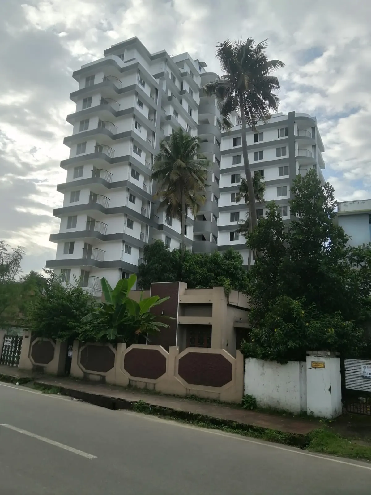 Grand View Apartments - project image 3