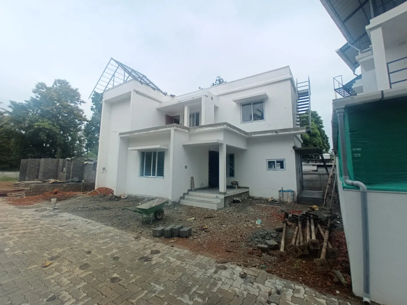 Omg Sovereign Villas East - project image 2