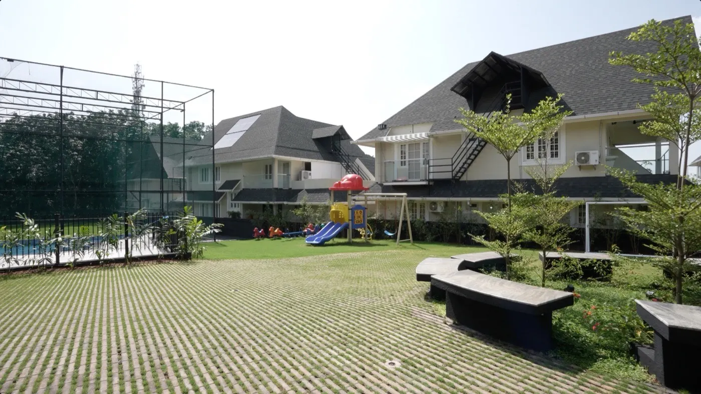 Scotland Yard Villas - project image 2