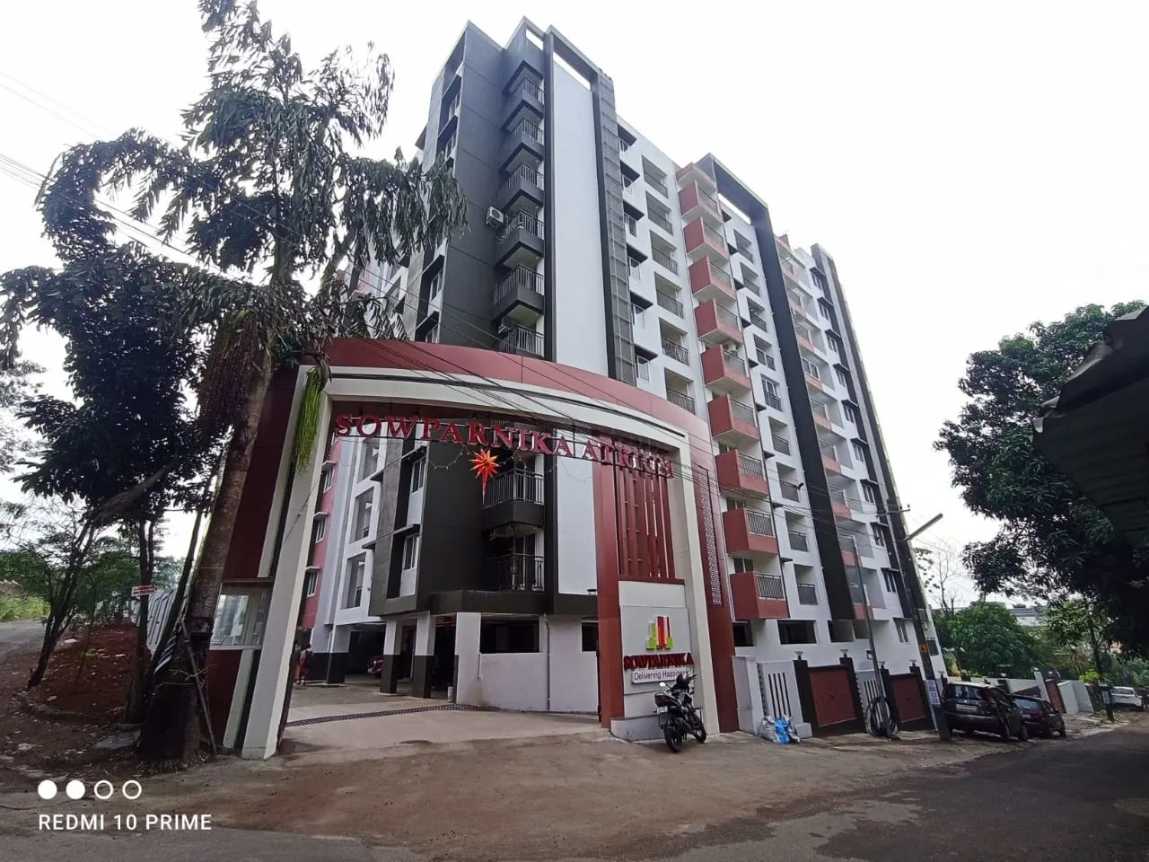 Sowparnika Atrium - Vattekunnam, Edapally North, Kochi